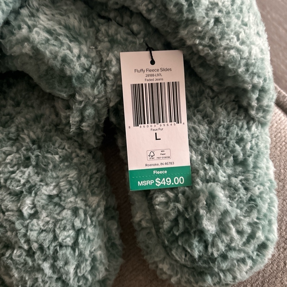 Vera Bradley Green Plush Cozy Winter Slippers Size L - Picture 6 of 6